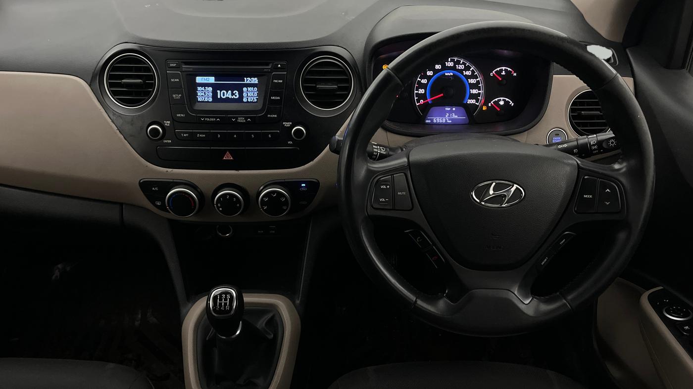 2015 Hyundai Grand i10 ASTA (O) 1.2 KAPPA VTVT, Petrol, Manual, 69,662 km, Steering Wheel Close Up
