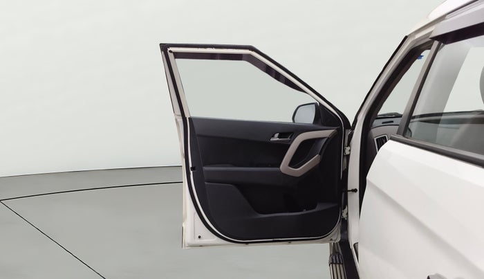 2017 Hyundai Creta SX PLUS 1.6 PETROL, Petrol, Manual, 77,726 km, LHS Front Door