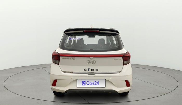 2024 Hyundai GRAND I10 NIOS SPORTZ AMT 1.2 KAPPA VTVT, Petrol, Automatic, 5,127 km, Back/Rear