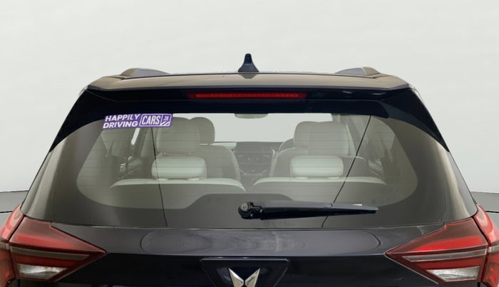 2021 Mahindra XUV700 AX7 Petrol MT 7 STR, Petrol, Manual, 88,529 km, Rear Windshield