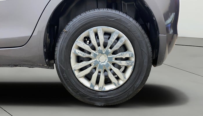 2015 Maruti Swift VXI, Petrol, Manual, 1,00,670 km, Left Rear Wheel