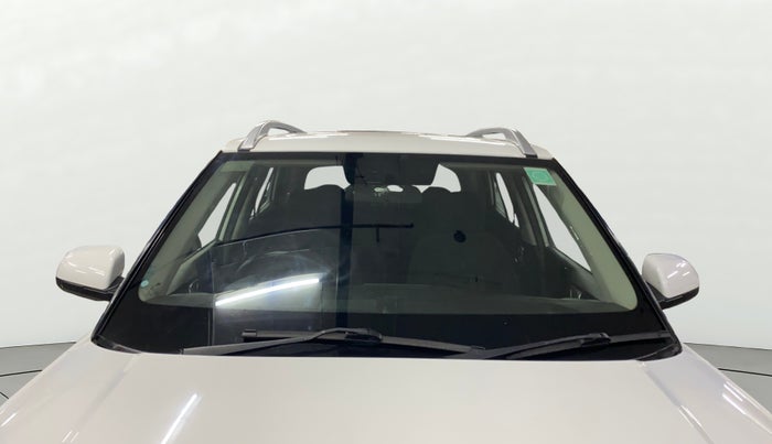 2020 Hyundai VENUE S 1.5 CRDI, Diesel, Manual, 82,804 km, Front Windshield