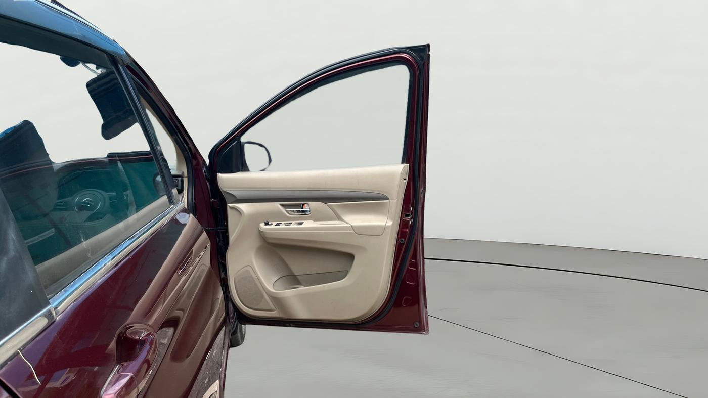 2019 Maruti Ertiga VDI 1.5, Diesel, Manual, 1,24,999 km, RHS Front Door