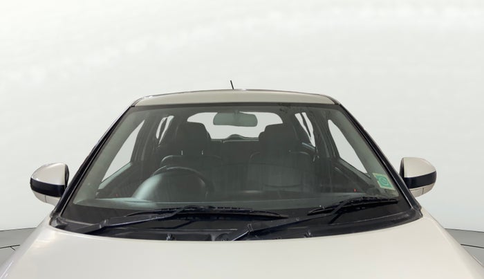 2016 Maruti Swift LXI (O), Petrol, Manual, 60,137 km, Front Windshield