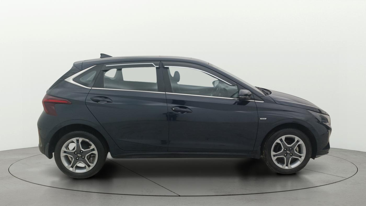 2024 Hyundai NEW I20 Sportz (O) 1.2 IVT, Petrol, Automatic, 9,611 km, Right Side View