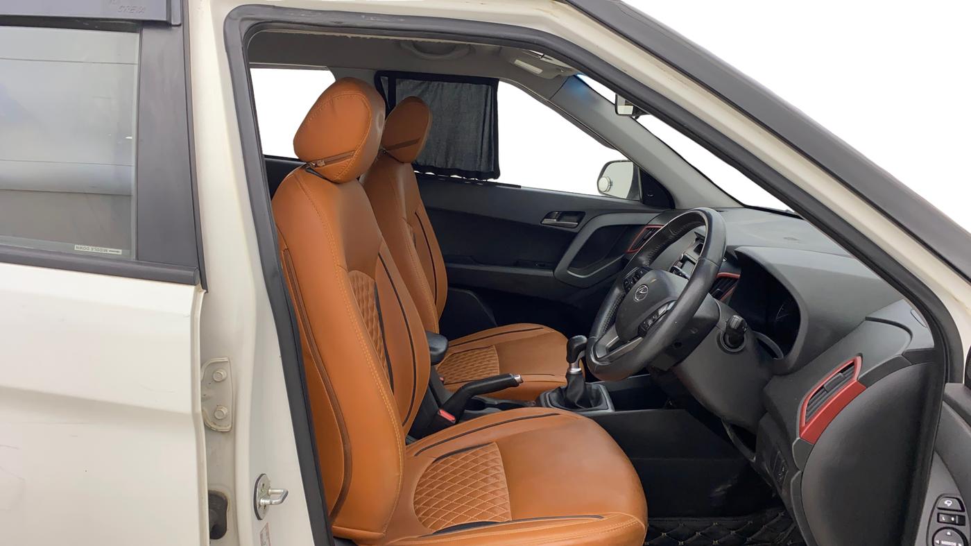 2016 Hyundai Creta SX PLUS  ANNIVERSARY EDITION 1.6 PETROL, Petrol, Manual, 88,347 km, Right Side Front Door Cabin