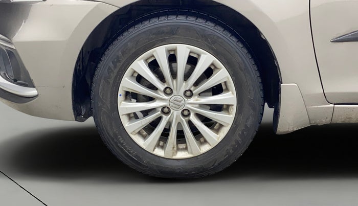 2018 Maruti Ciaz DELTA DIESEL 1.3, Diesel, Manual, 29,814 km, Left Front Wheel