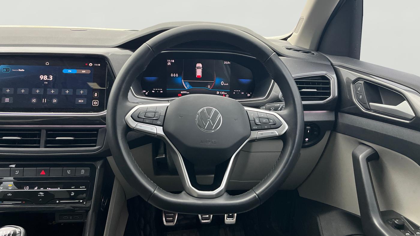 2025 Volkswagen TAIGUN TOPLINE 1.0 TSI MT, Petrol, Manual, 6,099 km, Steering Wheel Close Up