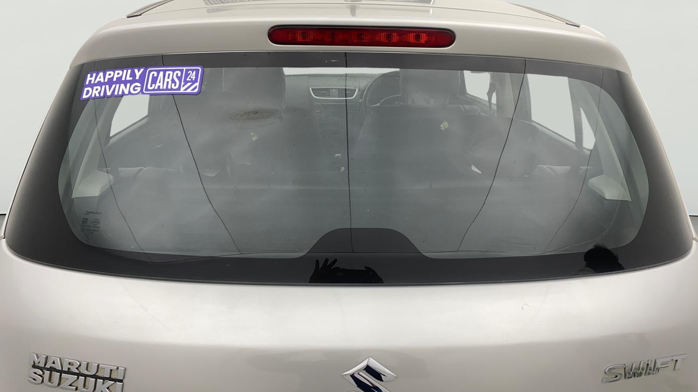 2017 Maruti Swift VXI, Petrol, Manual, 77,282 km, Rear Windshield