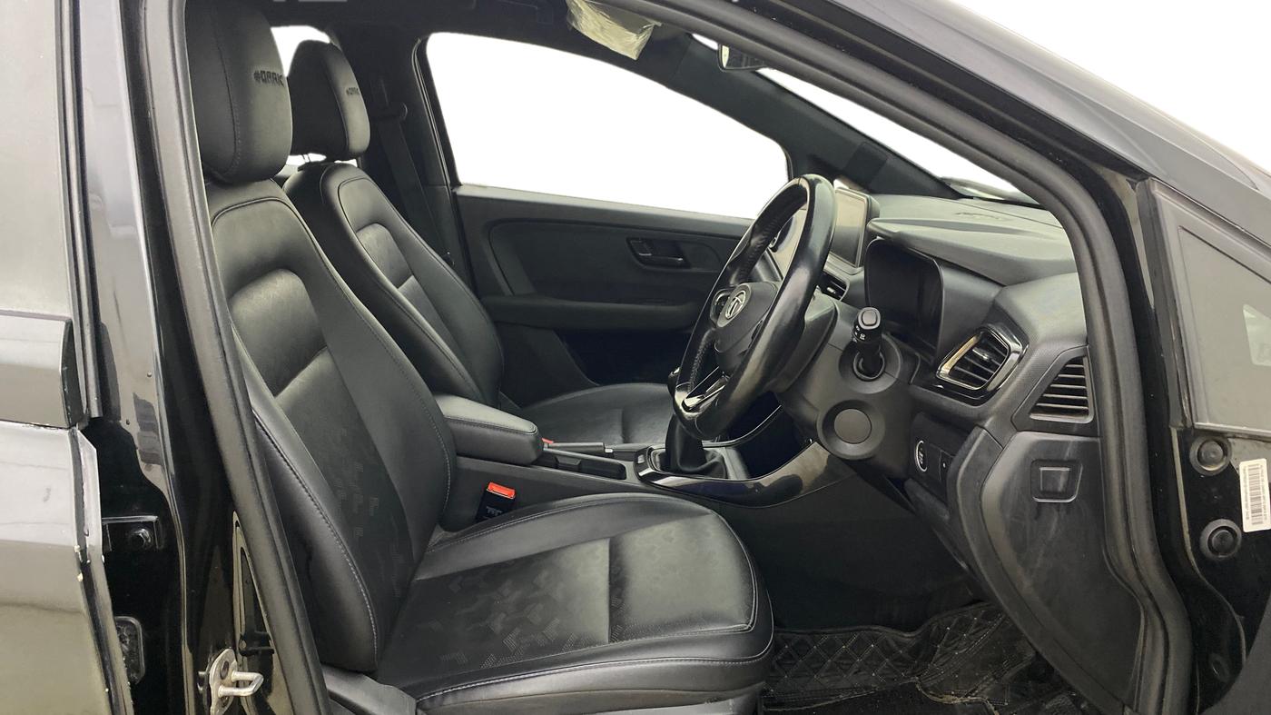 2022 Tata ALTROZ XZ PLUS DIESEL DARK EDITION, Diesel, Manual, 77,109 km, Right Side Front Door Cabin