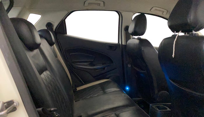 2019 Ford Ecosport AMBIENTE 1.5L DIESEL, Diesel, Manual, 60,829 km, Right Side Rear Door Cabin