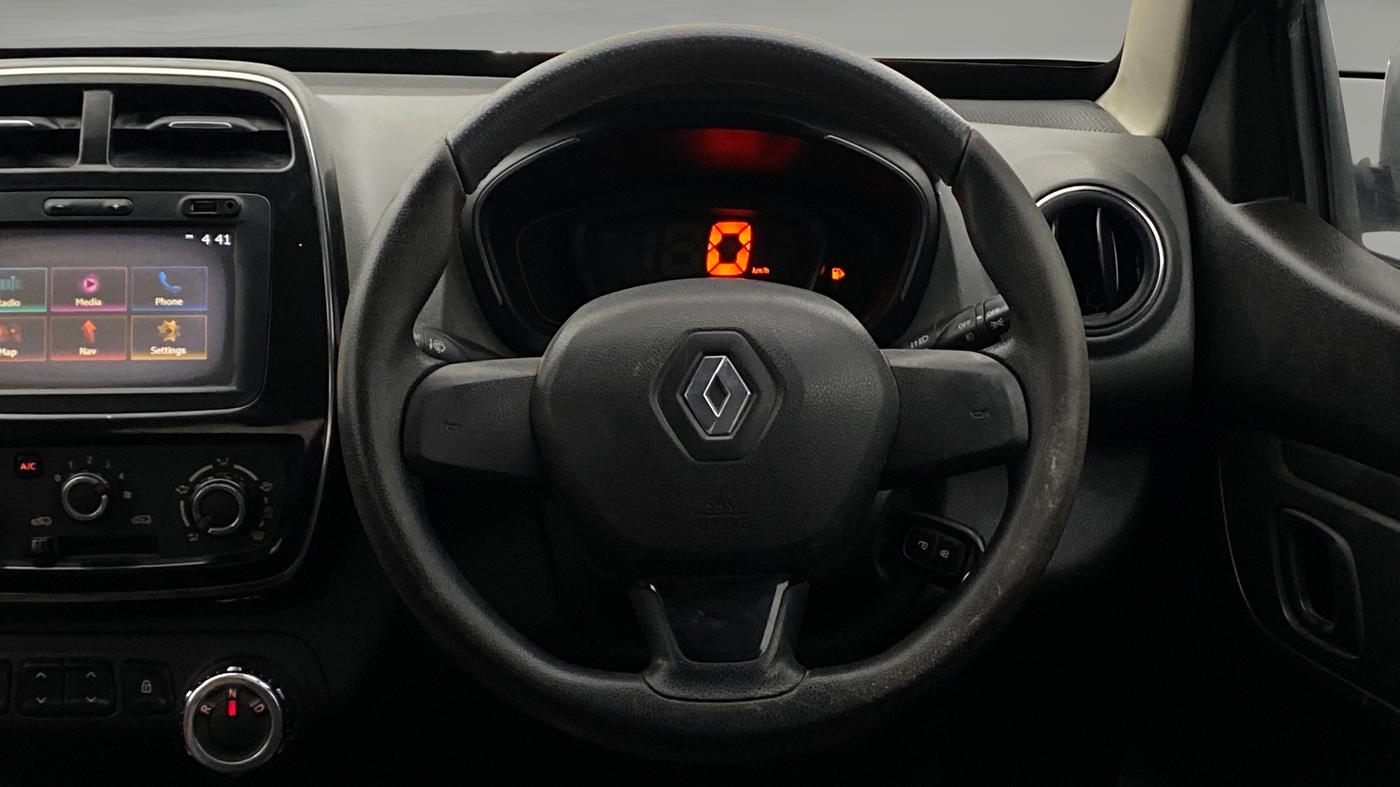 2017 Renault Kwid RXT 1.0 AMT (O), Petrol, Automatic, 59,201 km, Steering Wheel Close Up