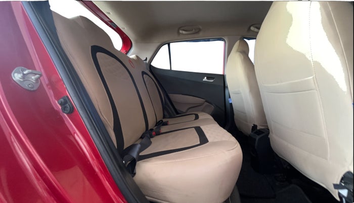 2019 Hyundai Grand i10 SPORTZ 1.2 KAPPA VTVT, Petrol, Manual, 42,988 km, Right Side Rear Door Cabin