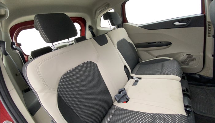 2019 Renault TRIBER RXZ, Petrol, Manual, 18,338 km, Right Side Rear Door Cabin