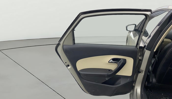 2017 Skoda Rapid STYLE 1.6 MPI, Petrol, Manual, 1,26,040 km, LHS Rear Door