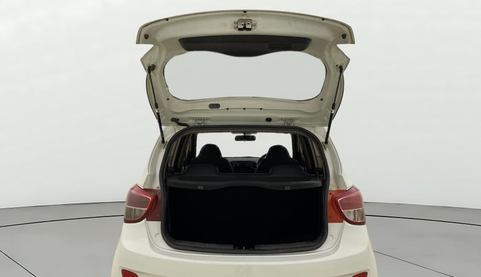 2016 Hyundai Grand i10 MAGNA 1.1 CRDI, Diesel, Manual, 72,207 km, Boot Door Open