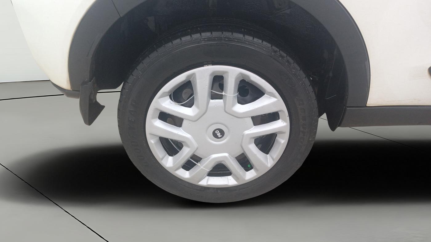 2020 Tata NEXON XM PETROL, Petrol, Manual, 46,703 km, Right Rear Wheel