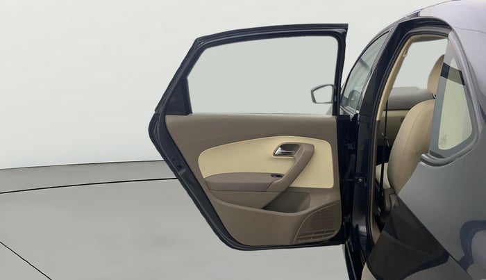 2013 Skoda Rapid ELEGANCE 1.6 TDI CR MT, Diesel, Manual, 85,878 km, LHS Rear Door