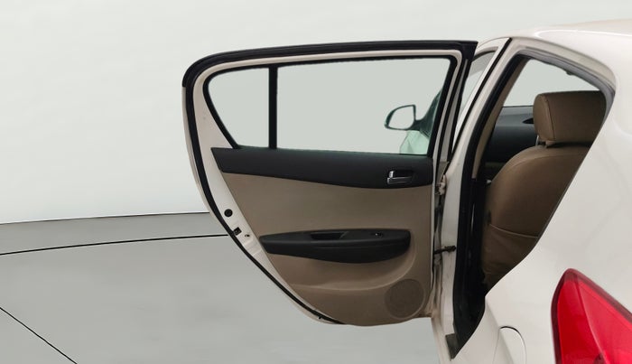 2013 Hyundai i20 ASTA 1.2, Petrol, Manual, 1,16,733 km, LHS Rear Door