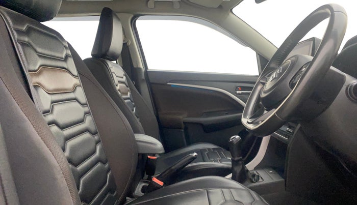 2023 Maruti BREZZA ZXI + SMART HYBRID, Petrol, Manual, 67,584 km, Right Side Front Door Cabin