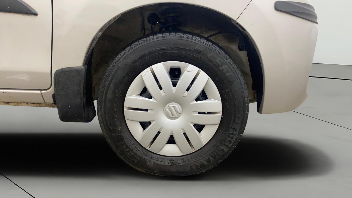 2022 Maruti Alto VXI, Petrol, Manual, 29,408 km, Right Front Wheel