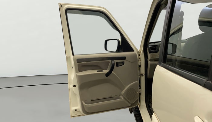 2021 Mahindra Scorpio S9, Diesel, Manual, 82,238 km, LHS Front Door