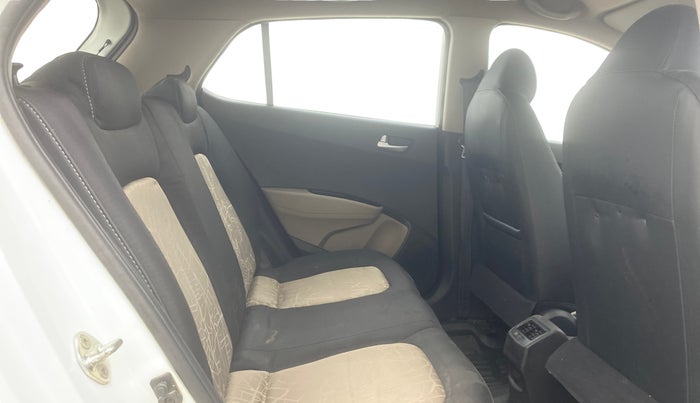 2015 Hyundai Grand i10 SPORTZ 1.2 KAPPA VTVT, Petrol, Manual, 94,261 km, Right Side Rear Door Cabin