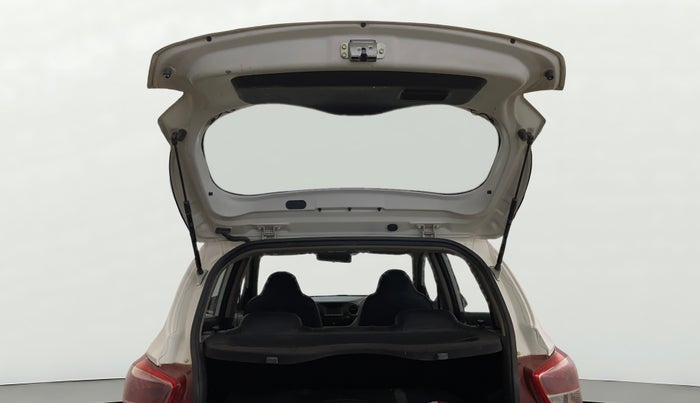 2017 Hyundai Grand i10 SPORTZ 1.2 KAPPA VTVT, CNG, Manual, 98,385 km, Boot Door Open