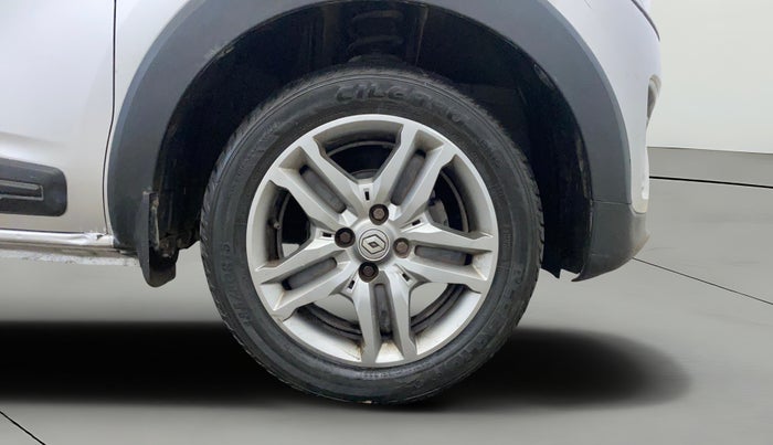 2019 Renault TRIBER RXZ, Petrol, Manual, 56,981 km, Right Front Wheel