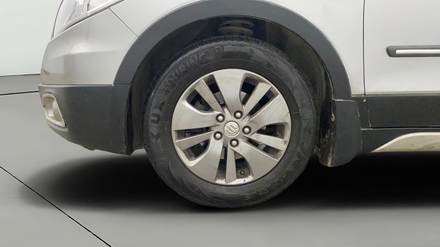 2016 Maruti S Cross ZETA 1.3, Diesel, Manual, 75,177 km, Left Front Wheel