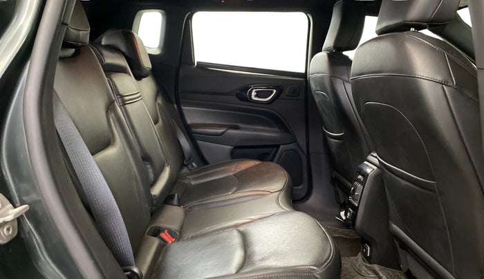 2022 Jeep Compass MODEL S (O) 1.4 PETROL DCT, Petrol, Automatic, 86,495 km, Right Side Rear Door Cabin