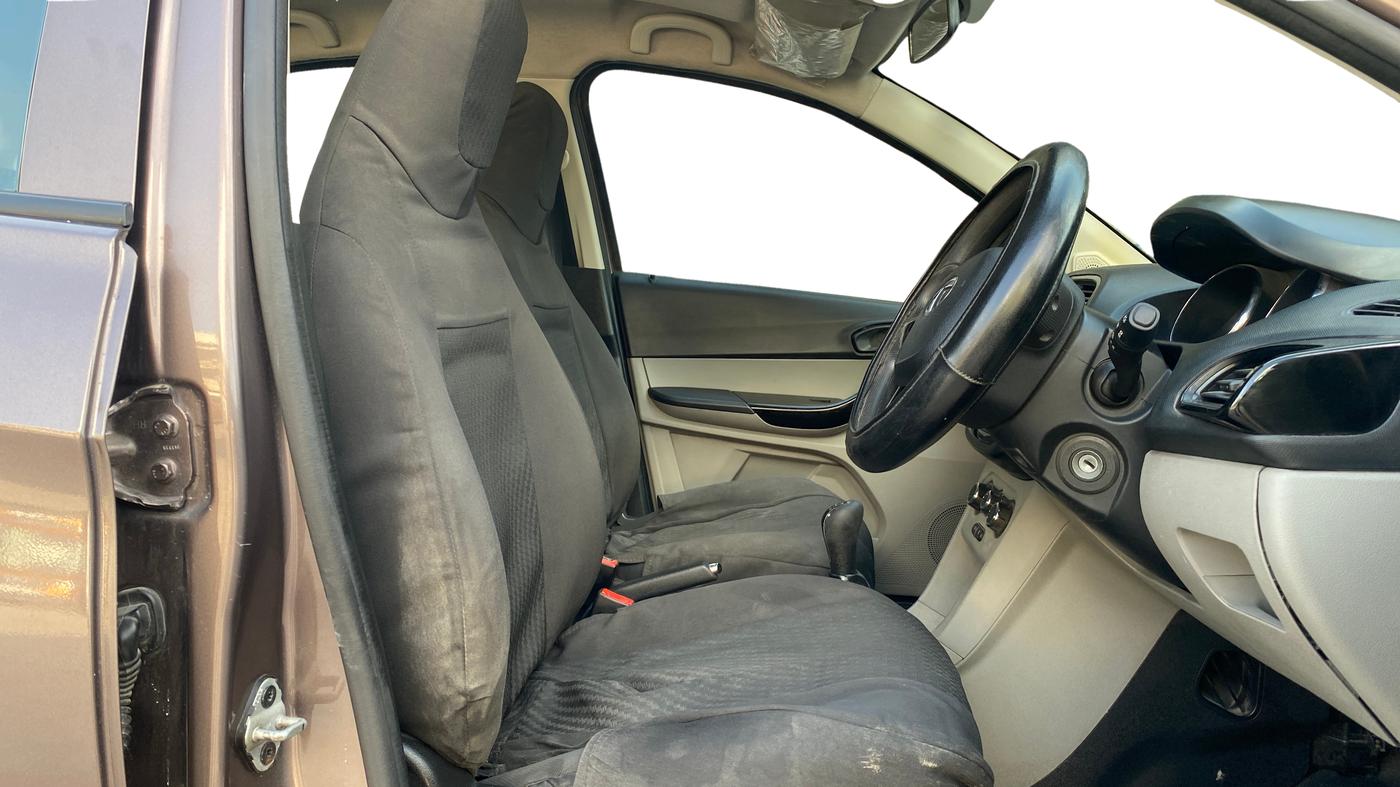 2019 Tata Tiago XT PETROL, Petrol, Manual, 45,936 km, Right Side Front Door Cabin