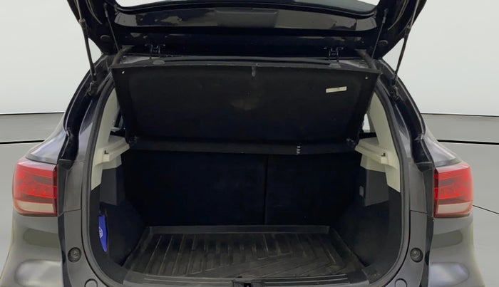 2022 MG ASTOR SUPER EX 1.5 MT, Petrol, Manual, 48,142 km, Boot Open Zoomed View