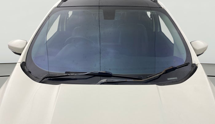 2018 Ford Ecosport TITANIUM 1.5L SPORTS(SUNROOF) DIESEL, Diesel, Manual, 70,330 km, Front Windshield