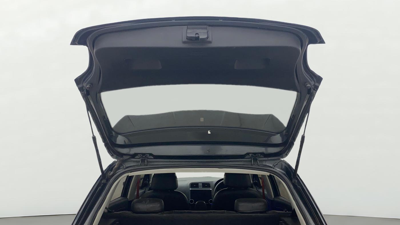 2021 Volkswagen Polo TRENDLINE 1.0L, Petrol, Manual, 90,265 km, Boot Door Open