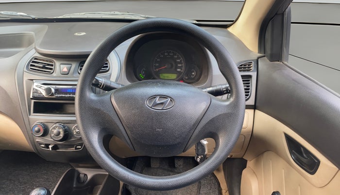 2013 Hyundai Eon D-LITE+, Petrol, Manual, 79,459 km, Steering Wheel Close Up