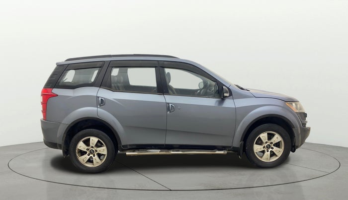 2014 Mahindra XUV500 W8, Diesel, Manual, 1,21,366 km, Right Side View