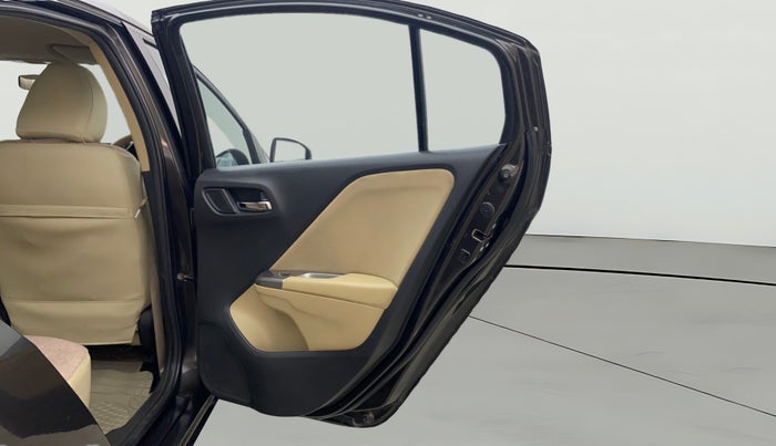 2015 Honda City 1.5L I-VTEC V MT, Petrol, Manual, 1,42,553 km, RHS Rear Door