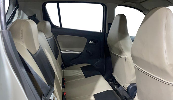 2018 Maruti Alto K10 VXI, Petrol, Manual, 25,181 km, Right Side Rear Door Cabin
