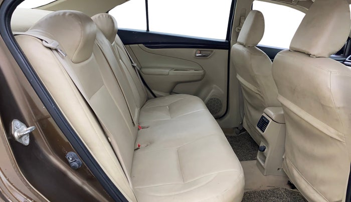 2016 Maruti Ciaz VDI+ SHVS, Diesel, Manual, 1,05,845 km, Right Side Rear Door Cabin