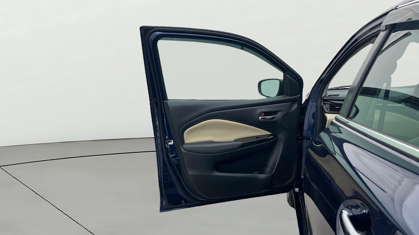 2024 Toyota Glanza V, Petrol, Manual, 16,207 km, LHS Front Door