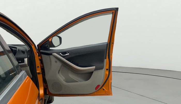 2019 Tata NEXON XZ PLUS PETROL, Petrol, Manual, 40,646 km, RHS Front Door