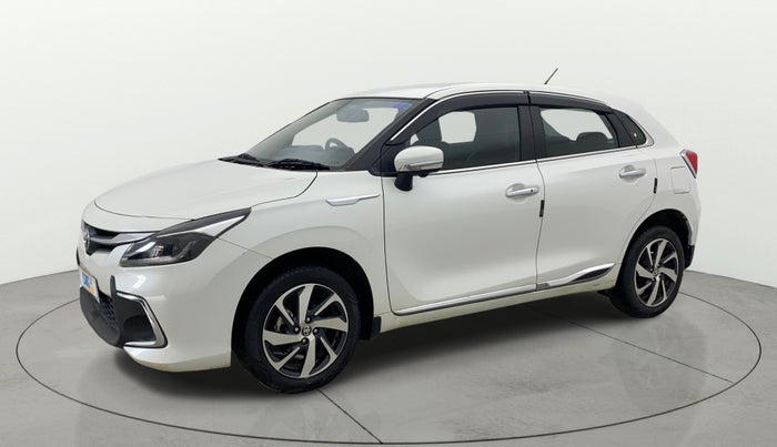 2023 Toyota Glanza V, Petrol, Manual, 32,482 km, Left Front Diagonal
