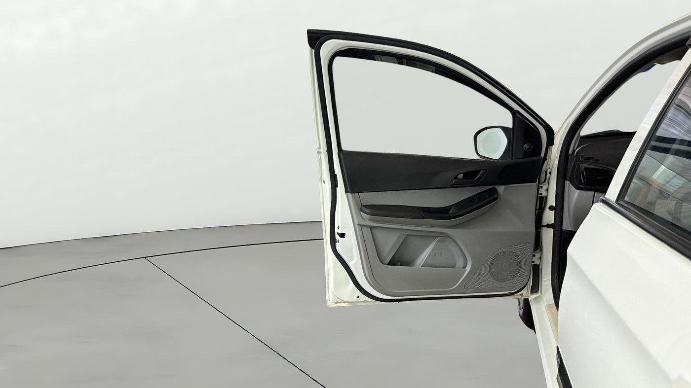 2023 Tata Tiago XM CNG, CNG, Manual, 52,858 km, LHS Front Door