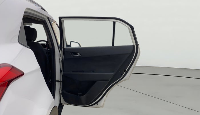 2016 Hyundai Creta SX PLUS 1.6 PETROL, Petrol, Manual, 1,19,371 km, RHS Rear Door