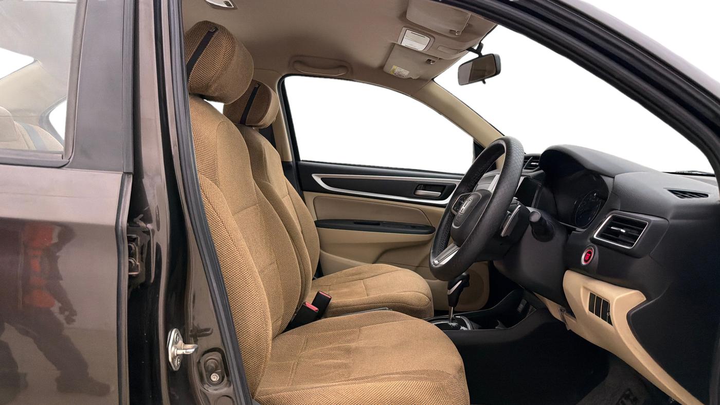 2022 Honda Amaze 1.2L I-VTEC VX CVT, Petrol, Automatic, 8,298 km, Right Side Front Door Cabin