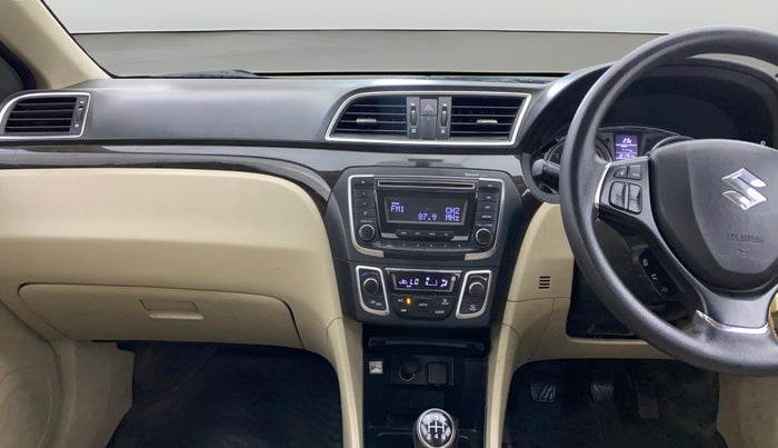 2017 Maruti Ciaz DELTA 1.4 MT PETROL, CNG, Manual, 1,21,751 km, Air Conditioner