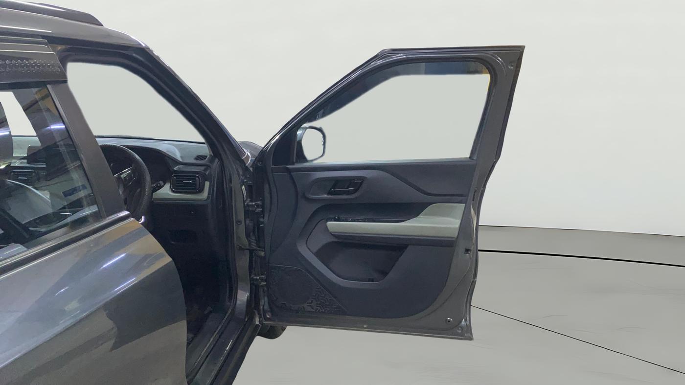 2024 Tata PUNCH ADVENTURE MT CNG , CNG, Manual, 92,667 km, RHS Front Door