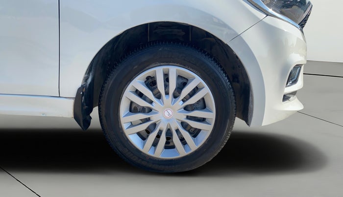 2022 Tata Tiago XT (O) PETROL, Petrol, Manual, 30,136 km, Right Front Wheel