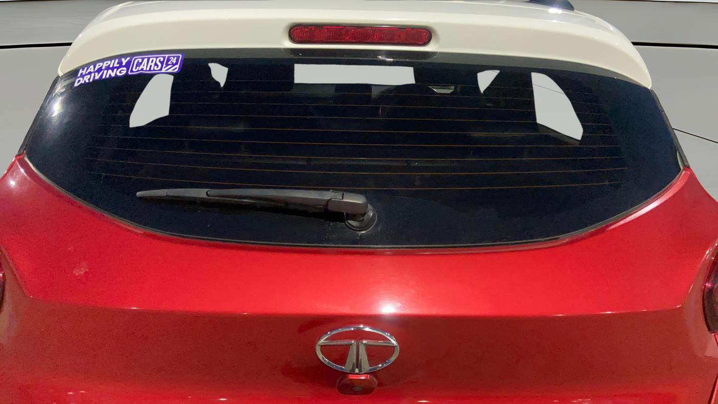 2022 Tata PUNCH CREATIVE  1.2 RTN DUAL TONE, Petrol, Manual, 85,586 km, Rear Windshield